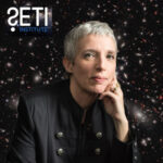 Rencontrez Nathalie, elle est exobiologiste, directrice du centre de recherche Carl Sagan au SETI, elle est aussi plongeuse, autrice et vulgarisatrice. Elle a étudié la planète Mars et aujourd'hui elle recherche des réponses aux questions que nous nous posons tous : sommes-nous seuls dans l'Univers ?